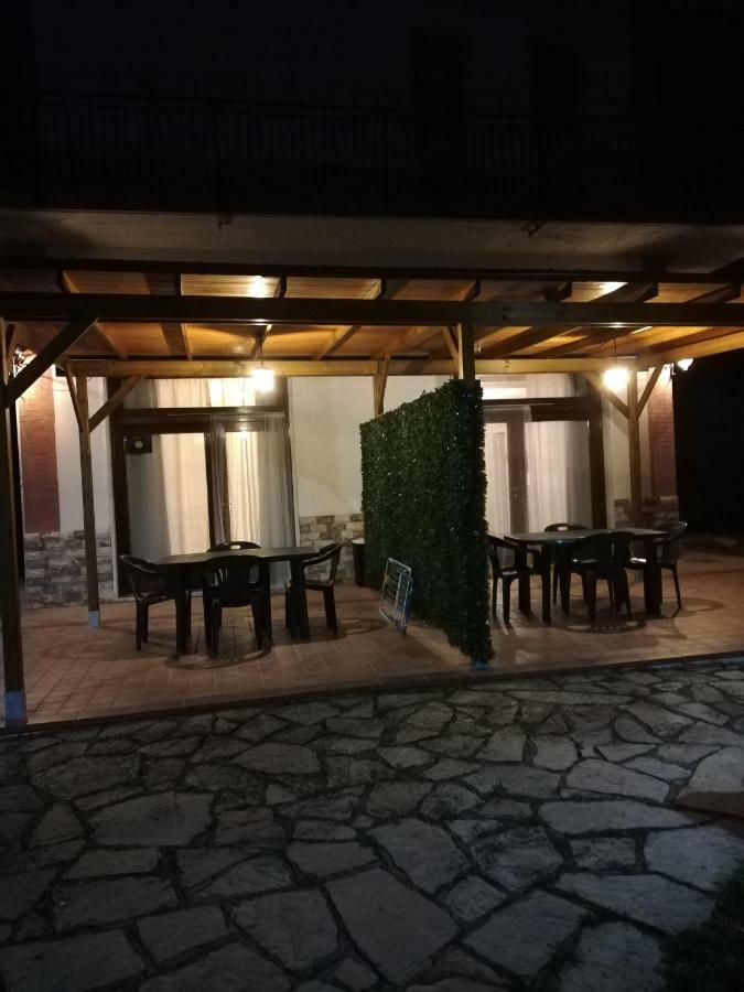 Appartamento Esther Beverino Bagian luar foto